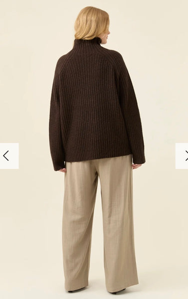 Miru Jumper