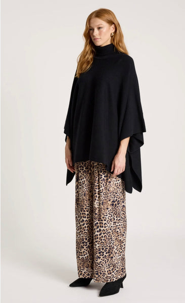 Samira Poncho