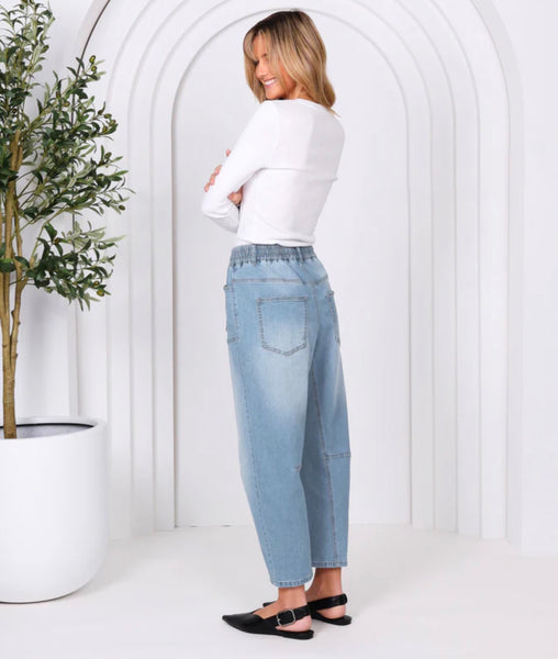 Leo Barrel Jean