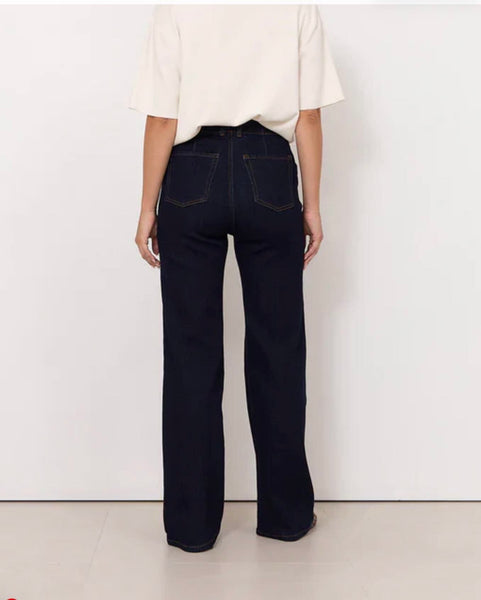 Athena Jean
